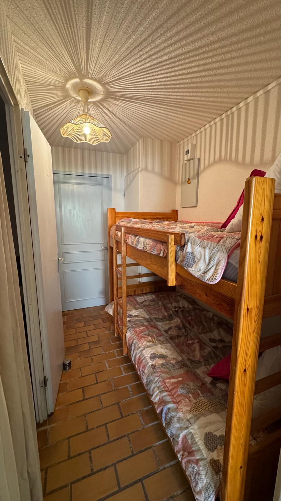 Eingang der Wohnung T2 Giens - Stauraum