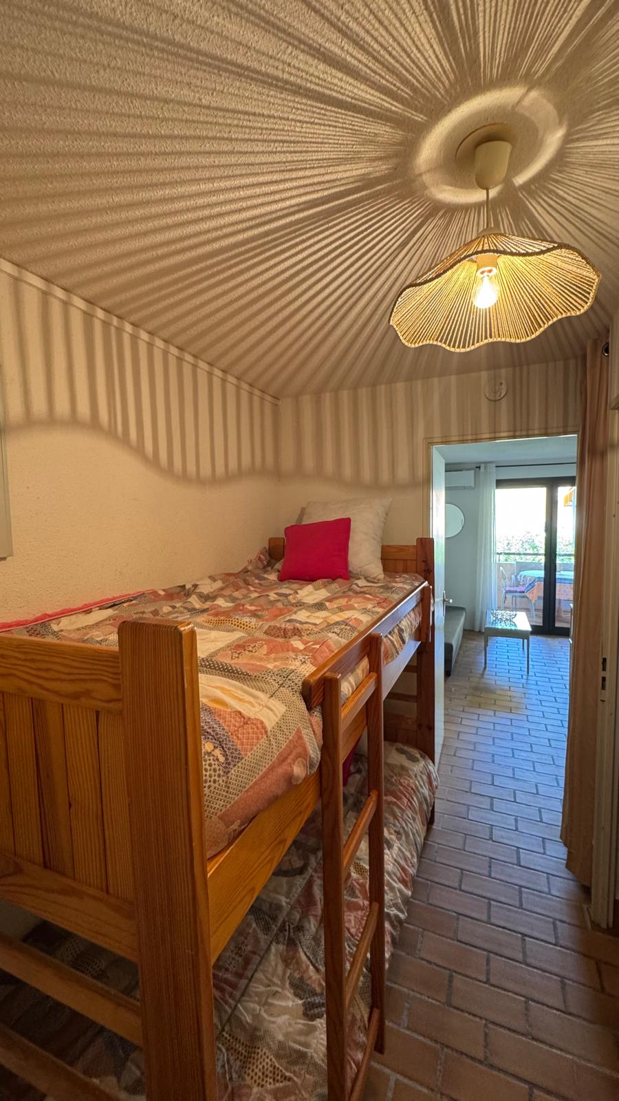 Eingang der Wohnung T2 Giens - Stauraum