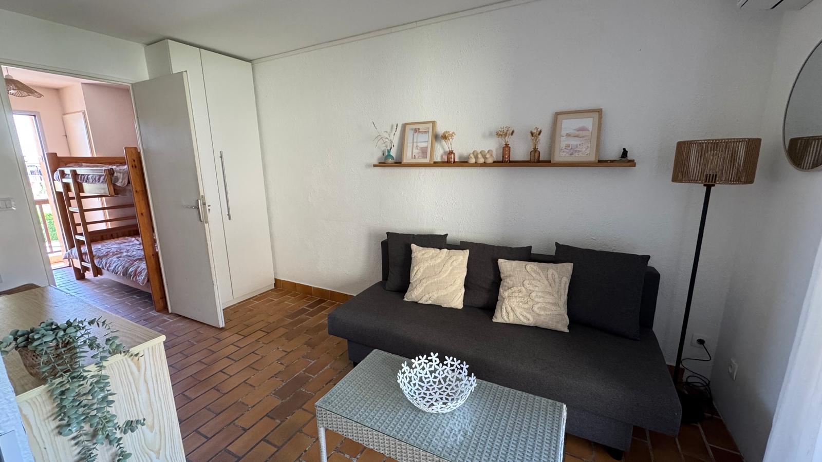 Gemütliches Wohnzimmer T2 Giens - Ferienwohnung Résidence Le Trident